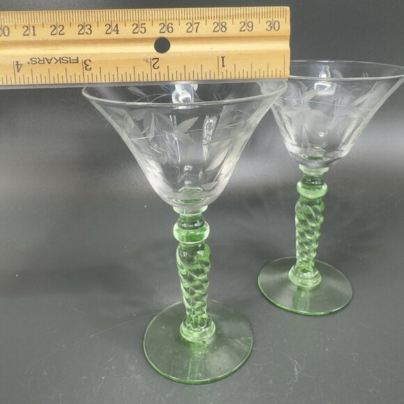Vintage Uranium Stemware Glasses Cups Clear Etched UV Glowing Cups Barware Set 3 - Picture 11 of 16